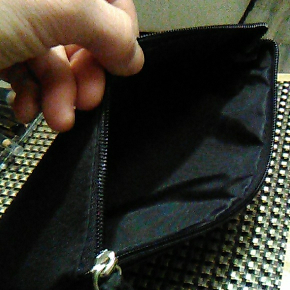 Cosmetic Bag - Picture 3 of 4